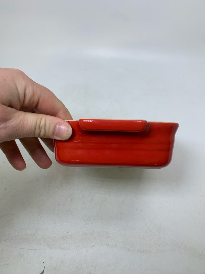 SMALL RECTANGLE STONEWARE BAKING DISH 10-42.