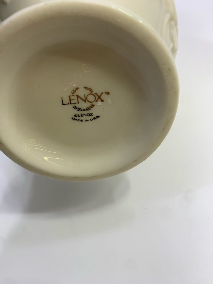 LENOX FLOWER EMBOSSED VASE.