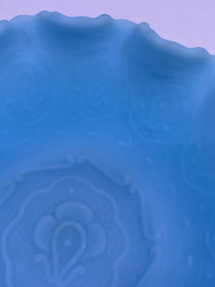 VTG FOOTED LIGHT BLUE FENTON BOWL W/ RUFFLED EDGE.