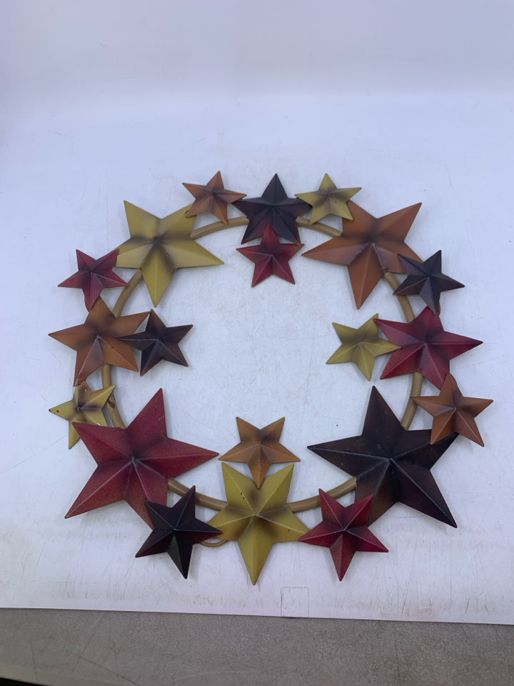 ASSORTED METAL STAR WREATH.