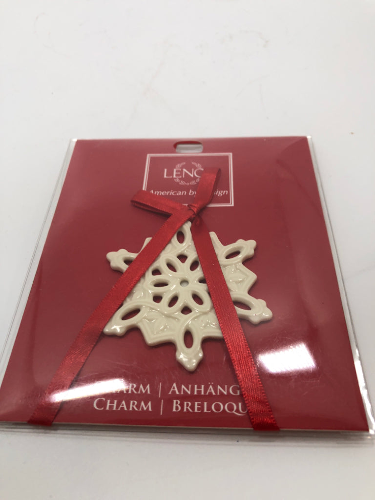 NIP LENOX SNOWFLAKE ORNAMENT.