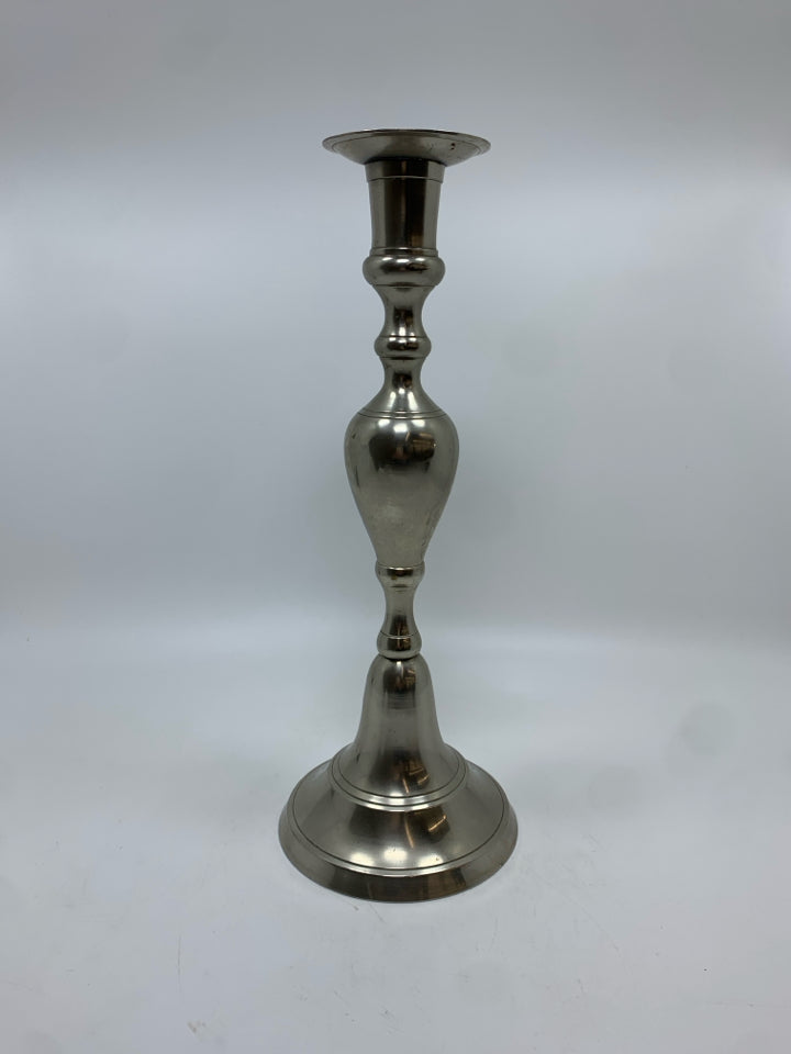 SILVER FINISH CANDLESTICK HOLDER.