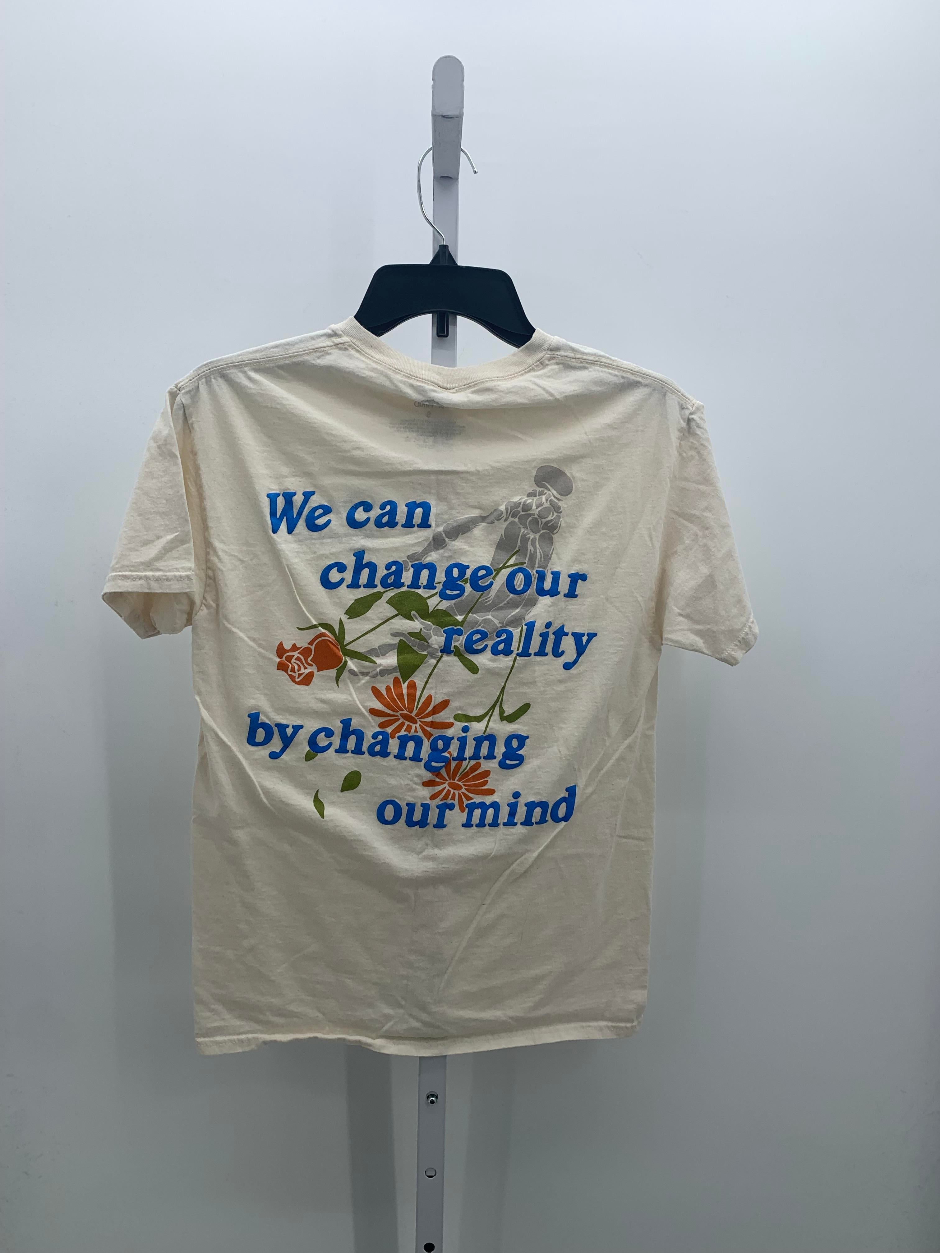 Size Small Juniors Short Sleeve Shirt