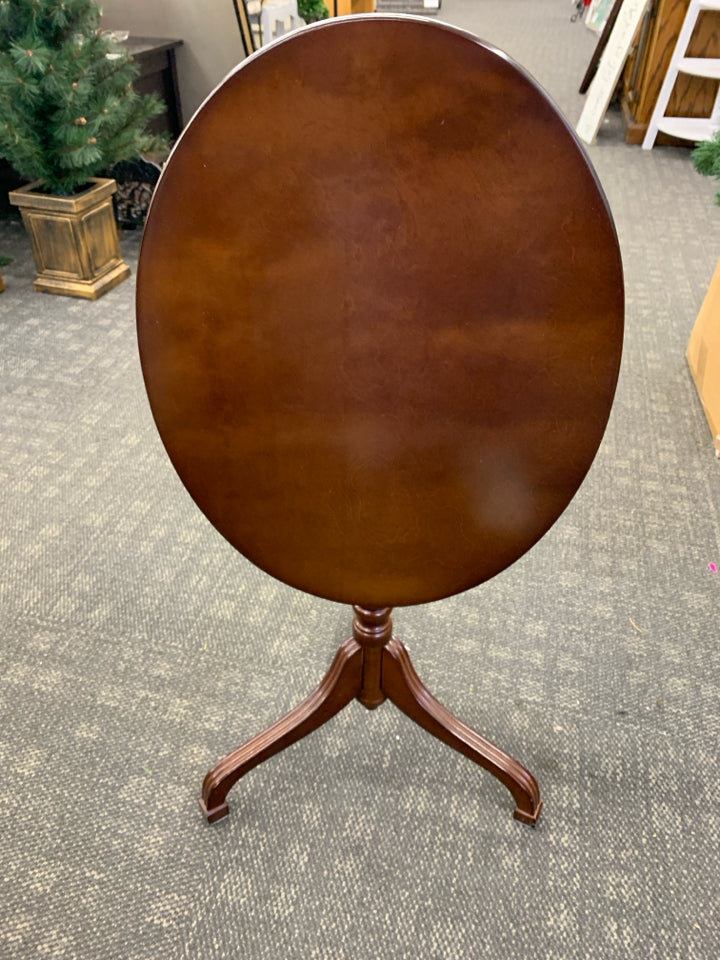 DARK WOOD OVAL FLIP DOWN TABLE THE BOMBAY COMPANY.