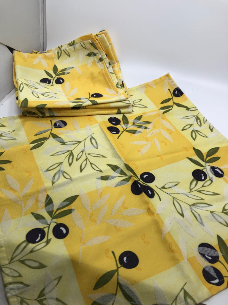 5PC NAPKINS YELLOW W/PURPLE OLIVE DESIGN.