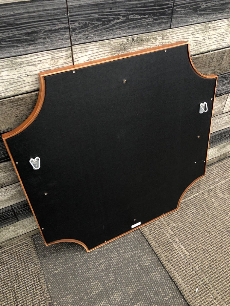 SCALLOP WOODEN WALL MIRROR.
