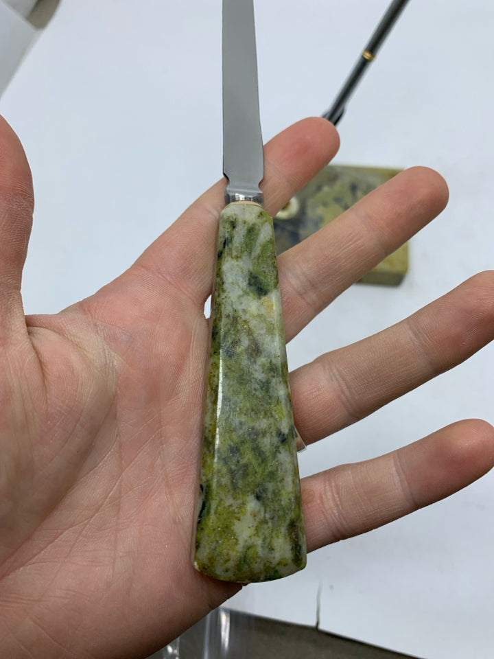 3 PC GREEN MARBLE PEN HOLDER PEN & LETTER OPENER IN BAG.