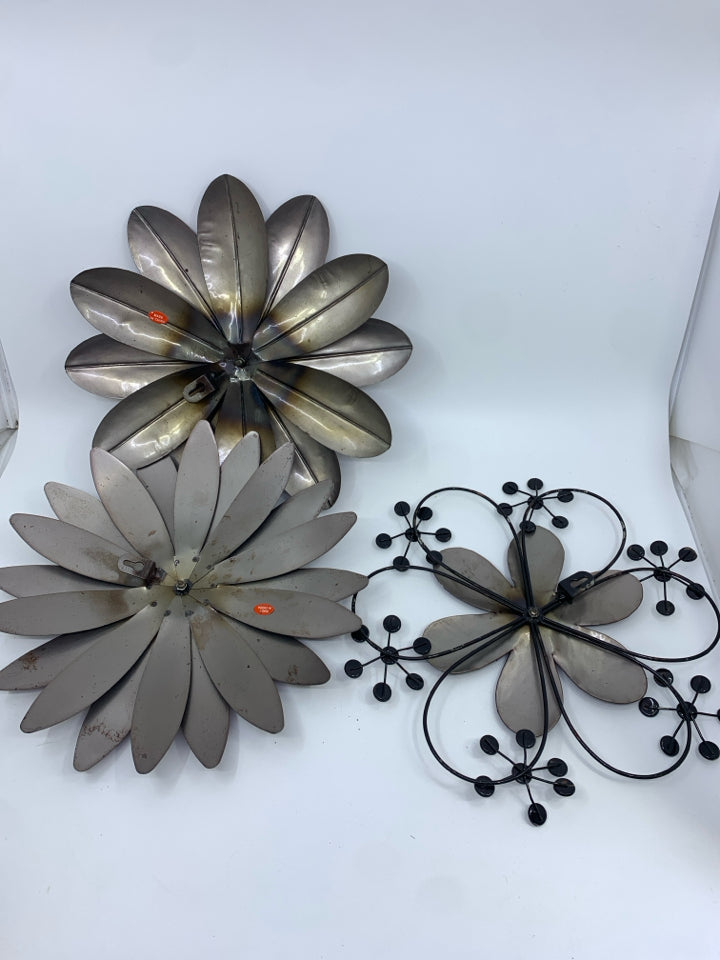 3 MAROON COLORED FLORAL WALL ART.