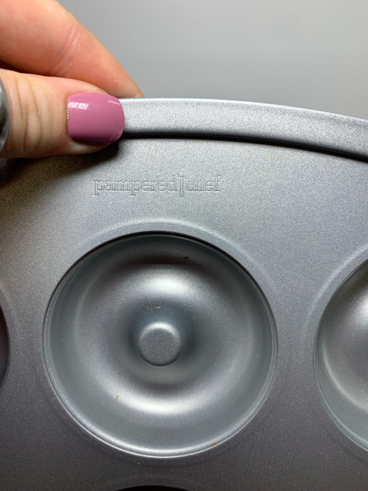 DONUT BAKING PAN 3".