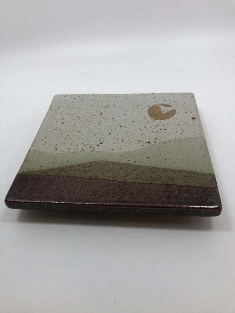 POTTERY TRIVET