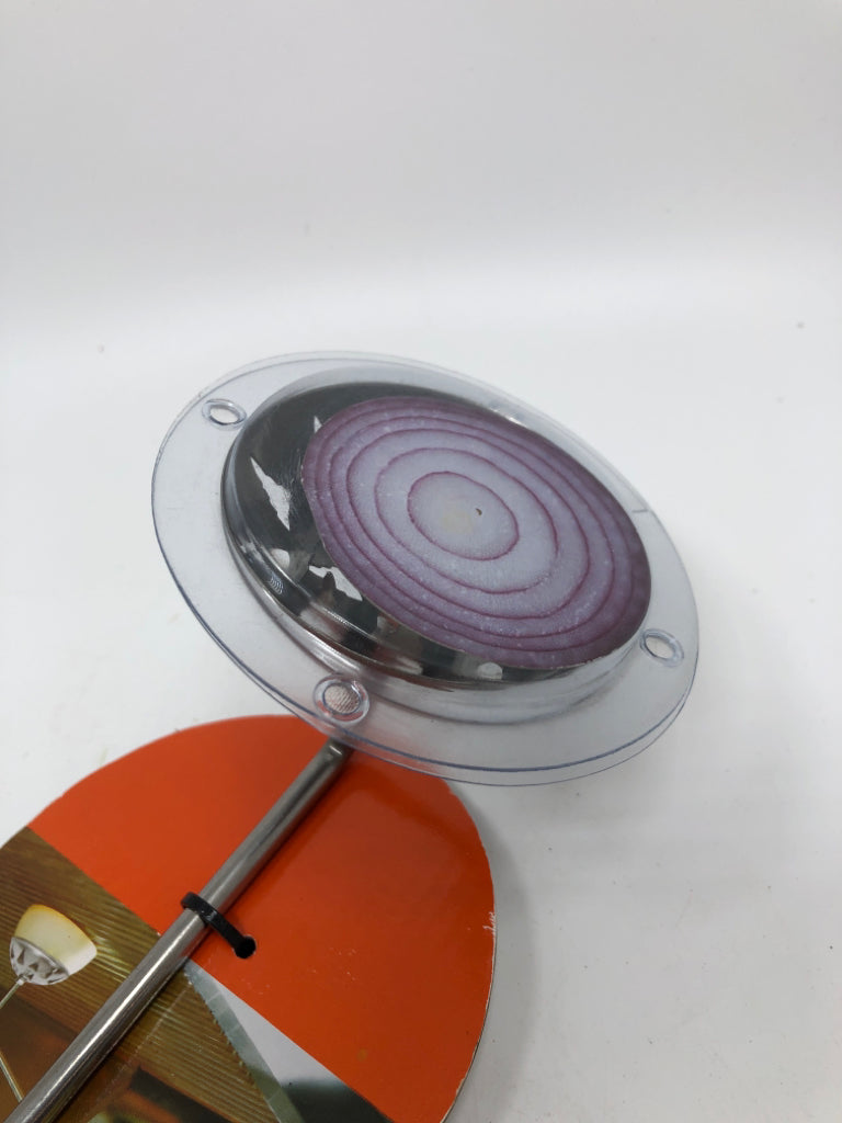 NIP ONION SEASONING GRILL BRUSH.