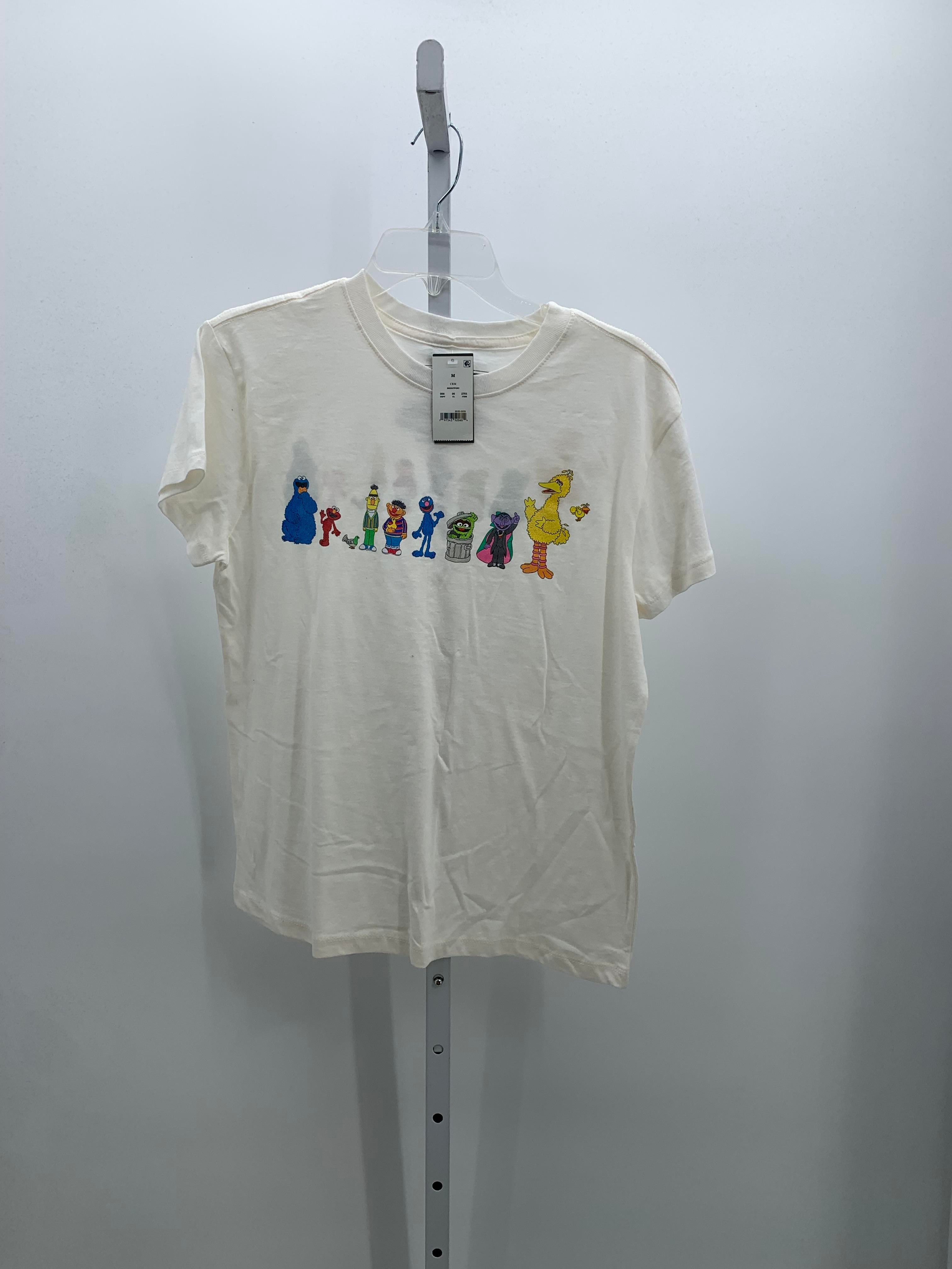 NEW CHARACTERS KNIT TEE