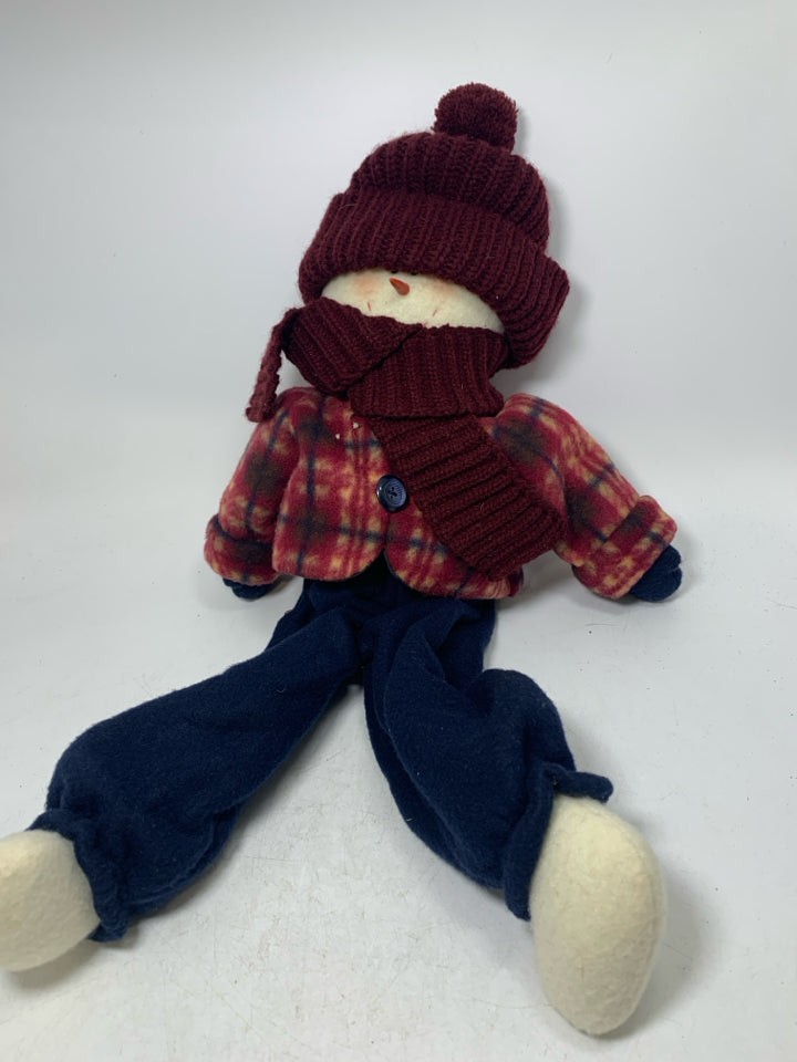 FABRIC SNOWMAN W/ MAROON SCARF/HAT.