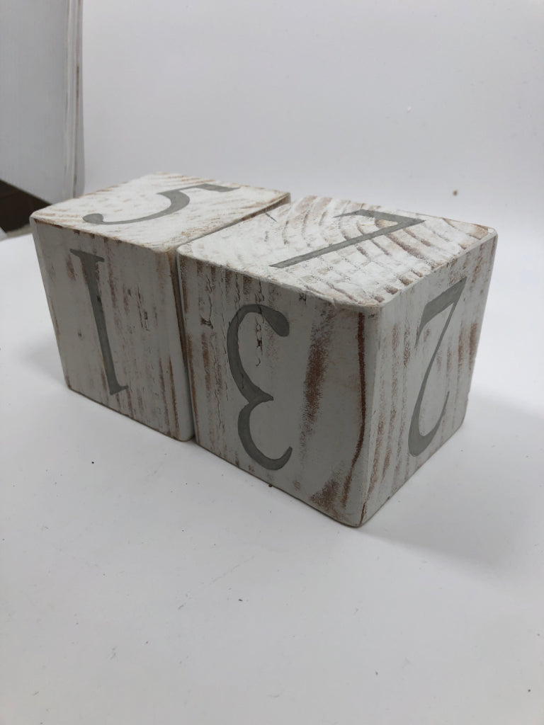 3PC WOODEN MILESTONE BLOCK DECOR.