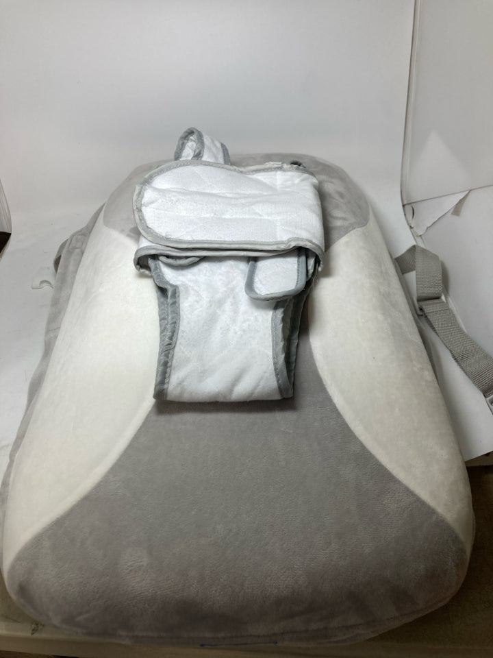 Babocush Newborn Comfort Cushion *Minor Marks