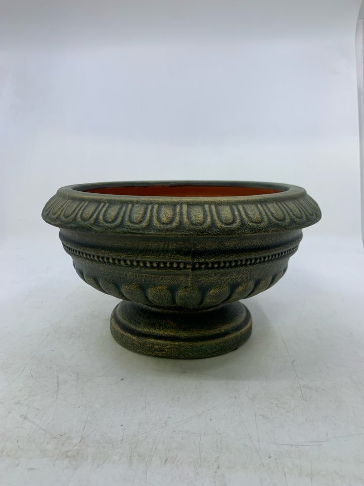 FOOTED GREEN/GOLD DETAILED TERA COTTA PLANTER.