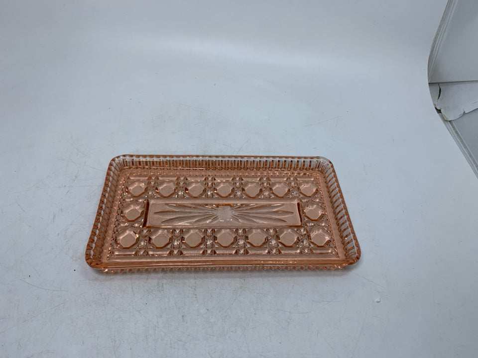 VTG RECTANGLE DETAILED GLASS TRAY.