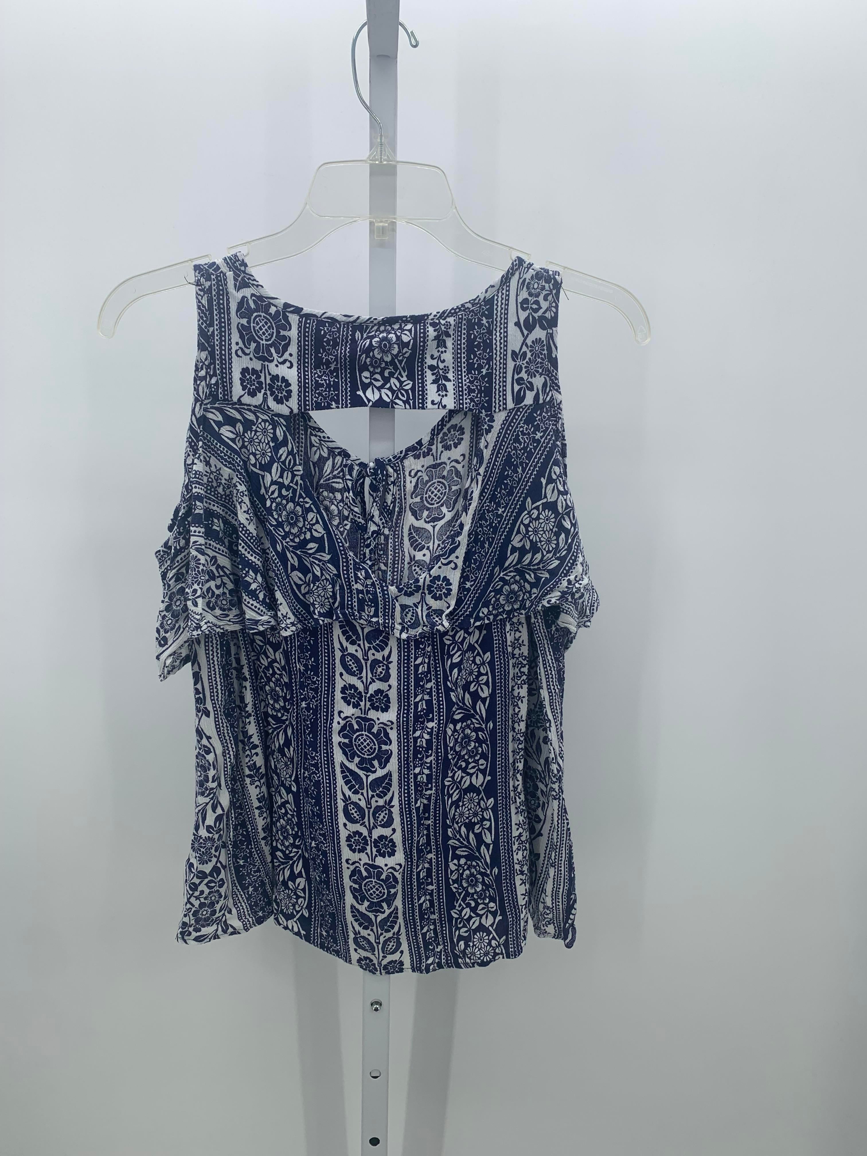 IZ Byer Size Extra Large Juniors Short Sleeve Shirt