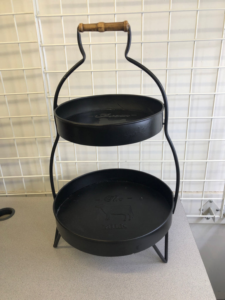 2-TIER BLACK METAL CENTERPIECE W/ EMBOSSED CHICKEN+COW.