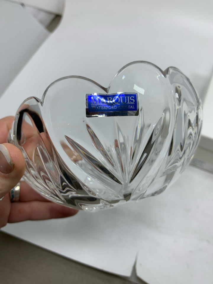 NIB SWEET MEMORIES CRYSTAL BOWL HEARTS.