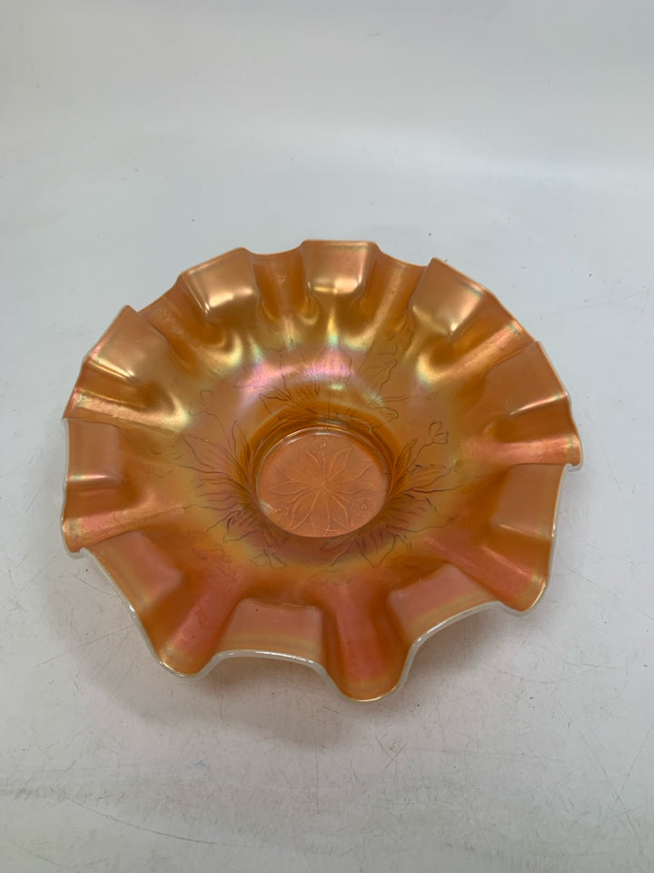 VTG MARIGOLD/OPLESCENT RUFFLED EDGE BOWL W/ FLWERS.