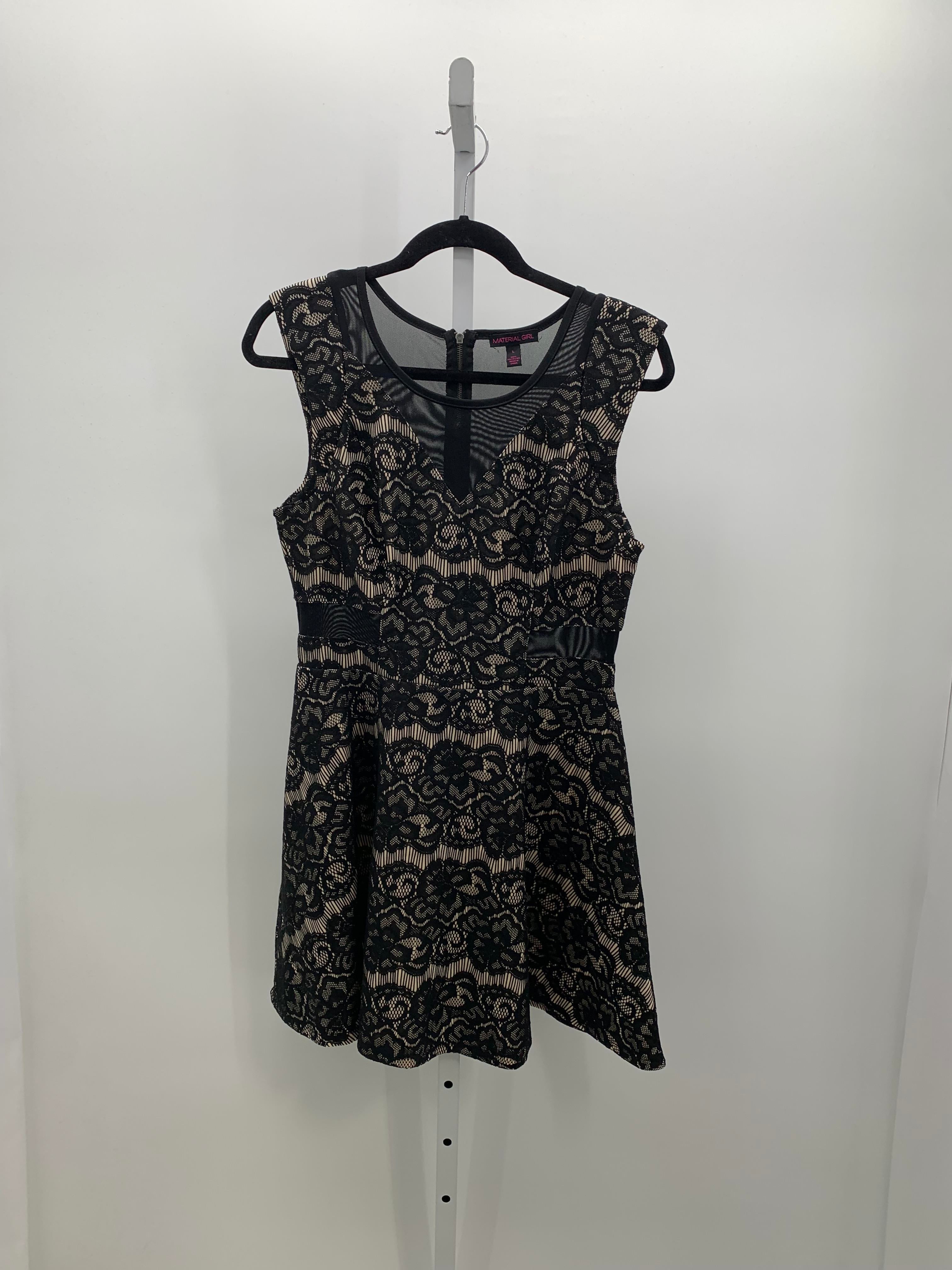 Material Girl Size Large Juniors Short Sleeve Dress