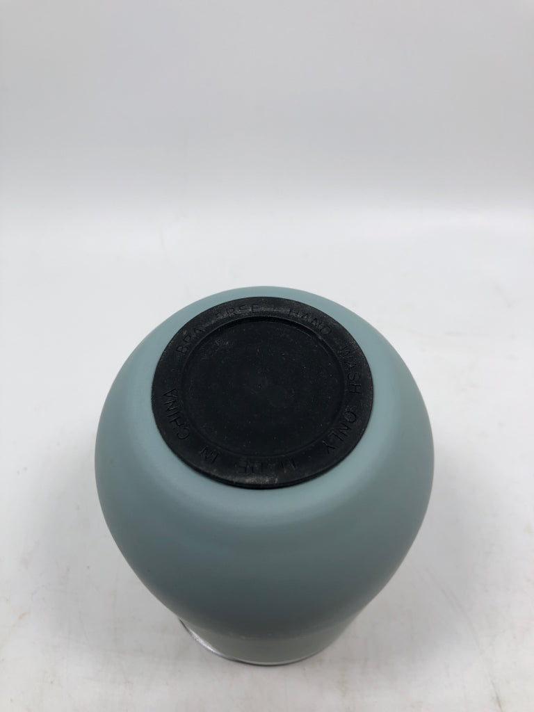 STAINLESS STEEL DRINKING CUP.