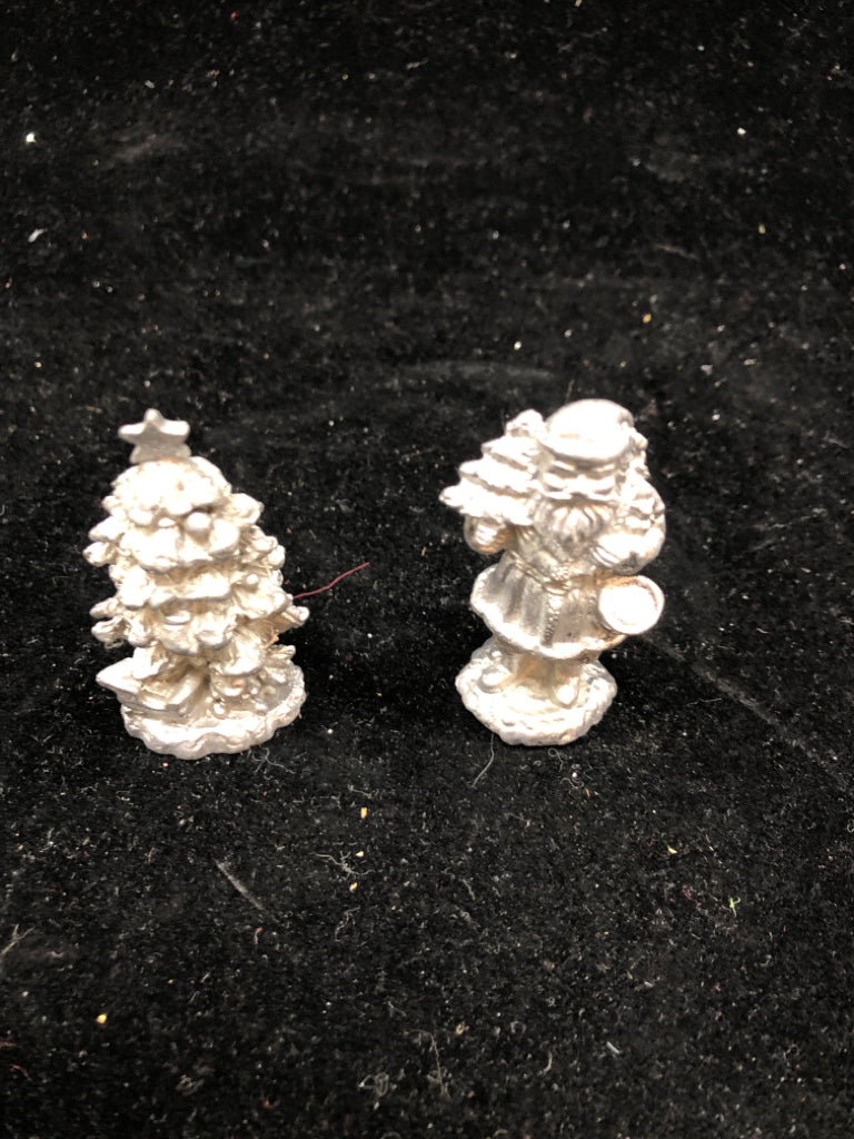 PEWTER SANTA AND PINE TREE IN BAG.