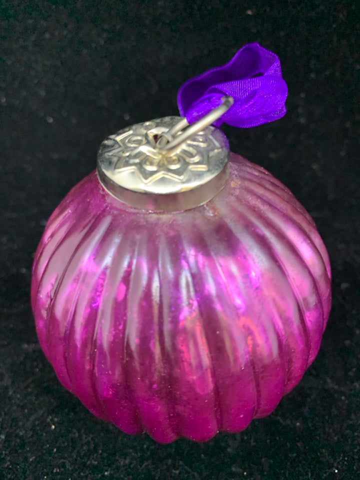 LIGHT PURPLE GLASS ORNAMENT.