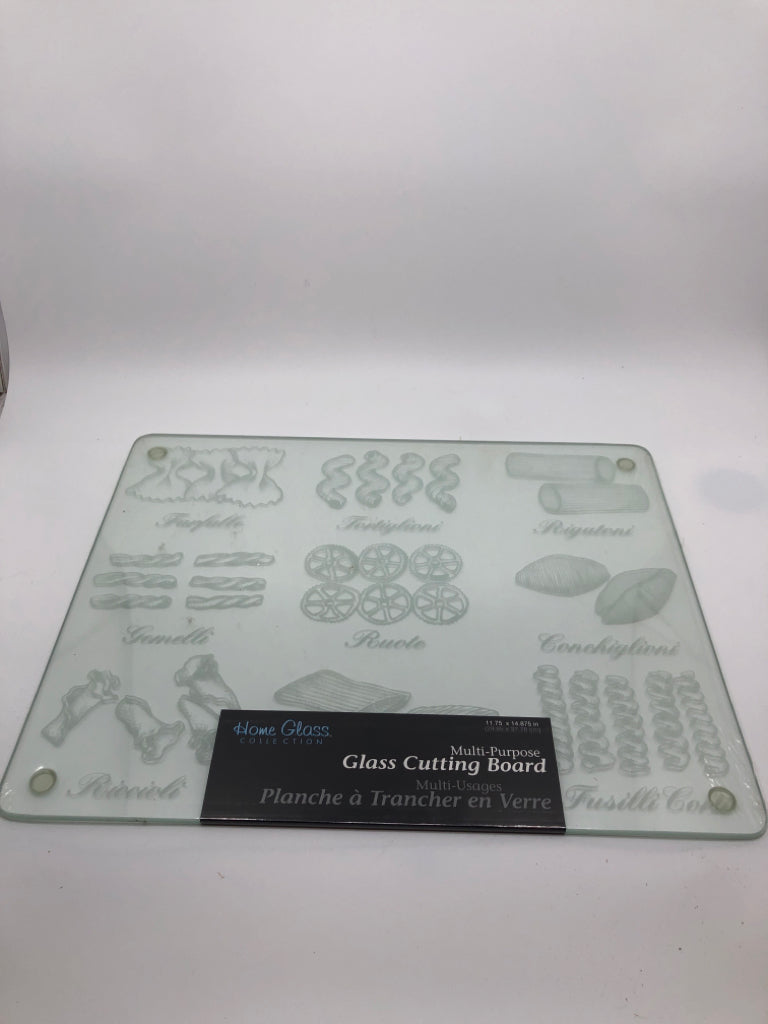 NIP GLASS CUTTING BOARD W/PASTA PRINTS.