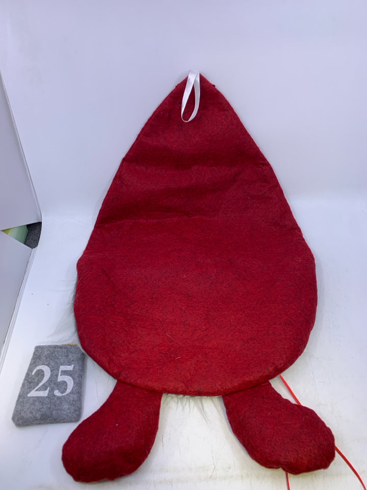 HANGING FABRIC GNOME HOLIDAY COUNTDOWN.