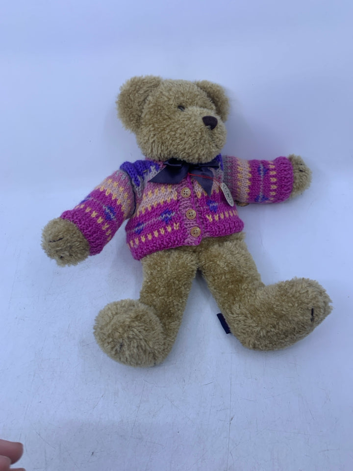 LIGHT BROWN BEAR W/ COLORFUL SWEATER/ PURPLE BOW BOYDS BEAR.