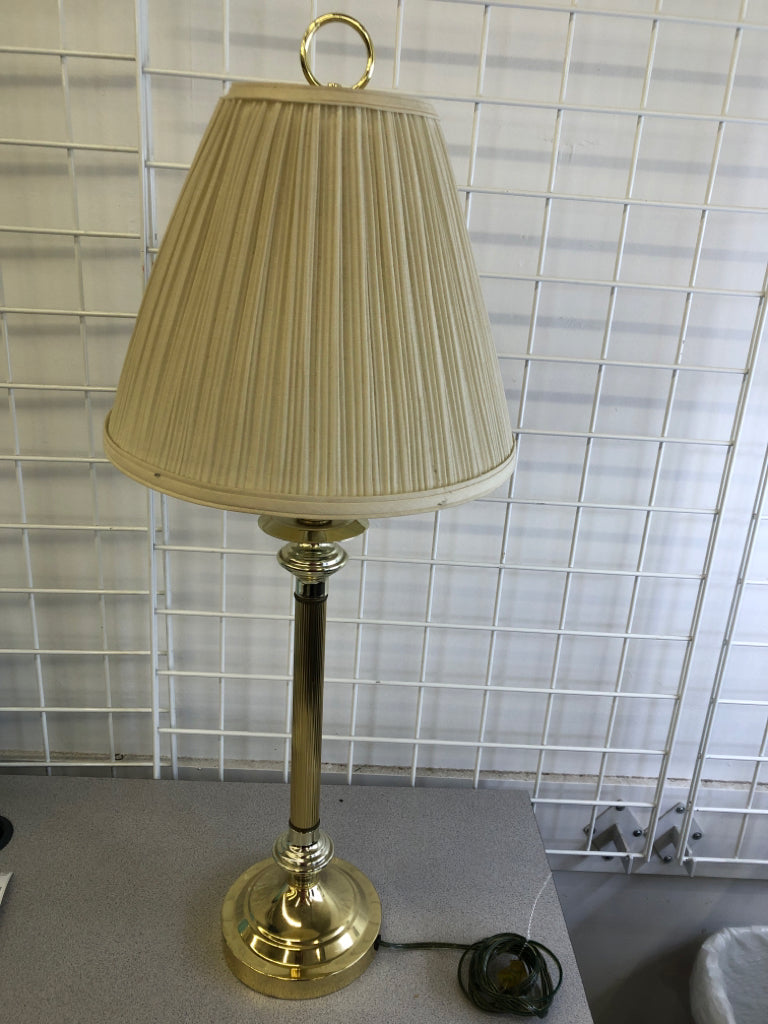 SKINNY BASE LAMP W WHITE SHADE.