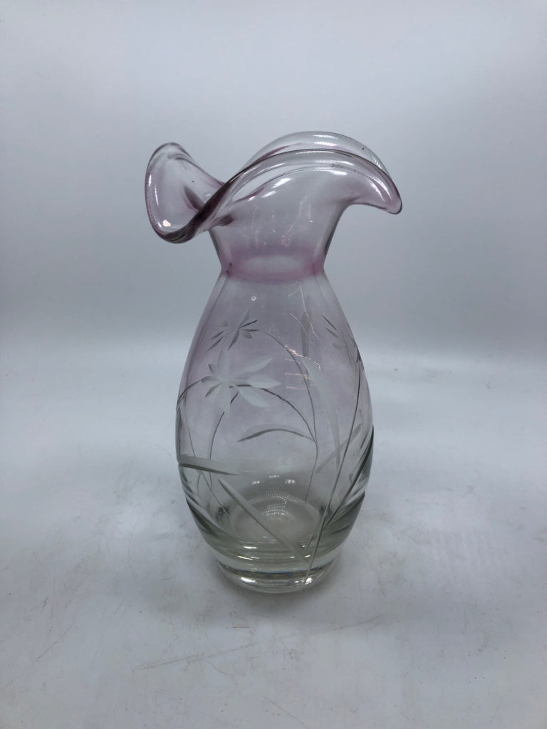 PINK TINTED ETCHED FLORAL GLASS VASE.