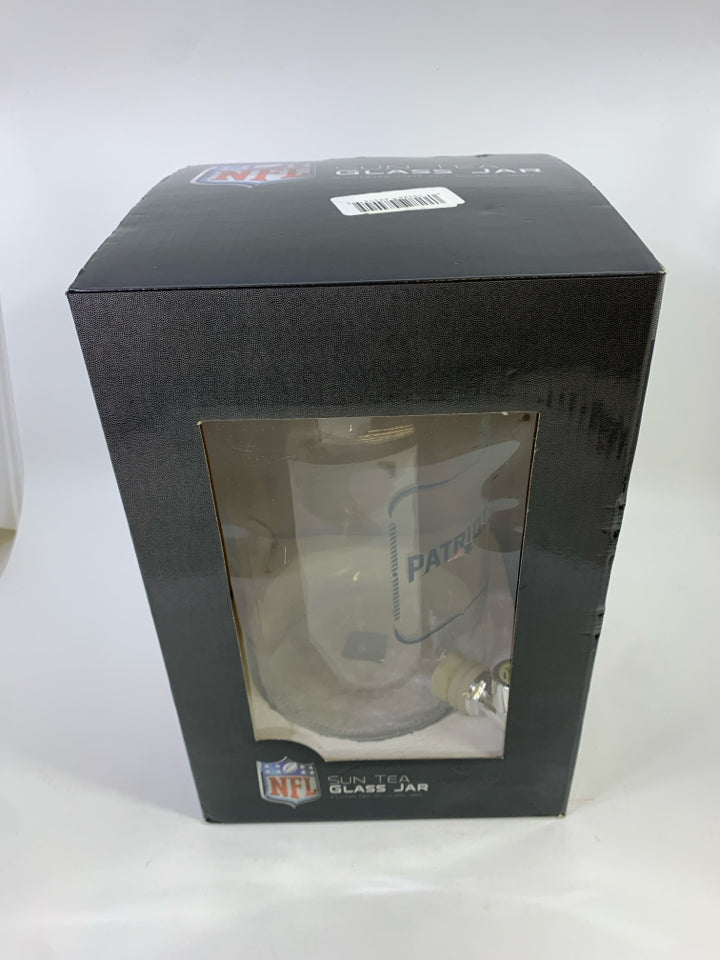 PATRIOTS NFL SUN TEA GLASS JAR IN BOX.