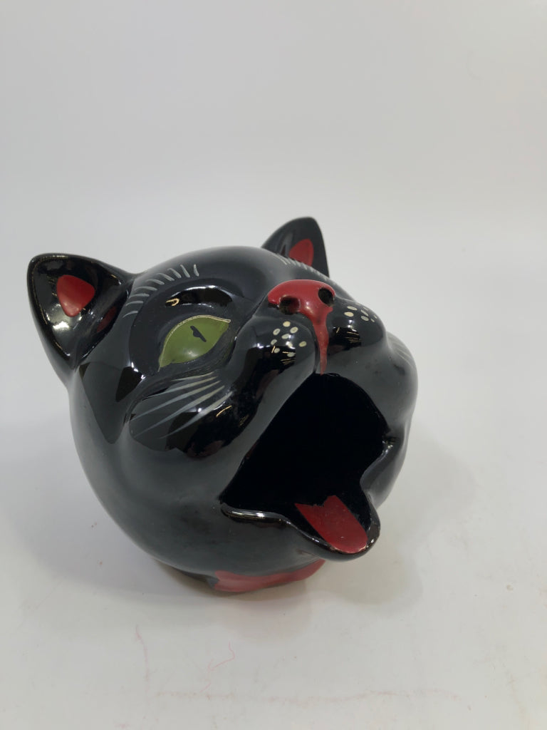 VTG REDWARE BLACK CAT HEAD ASHTRAY.