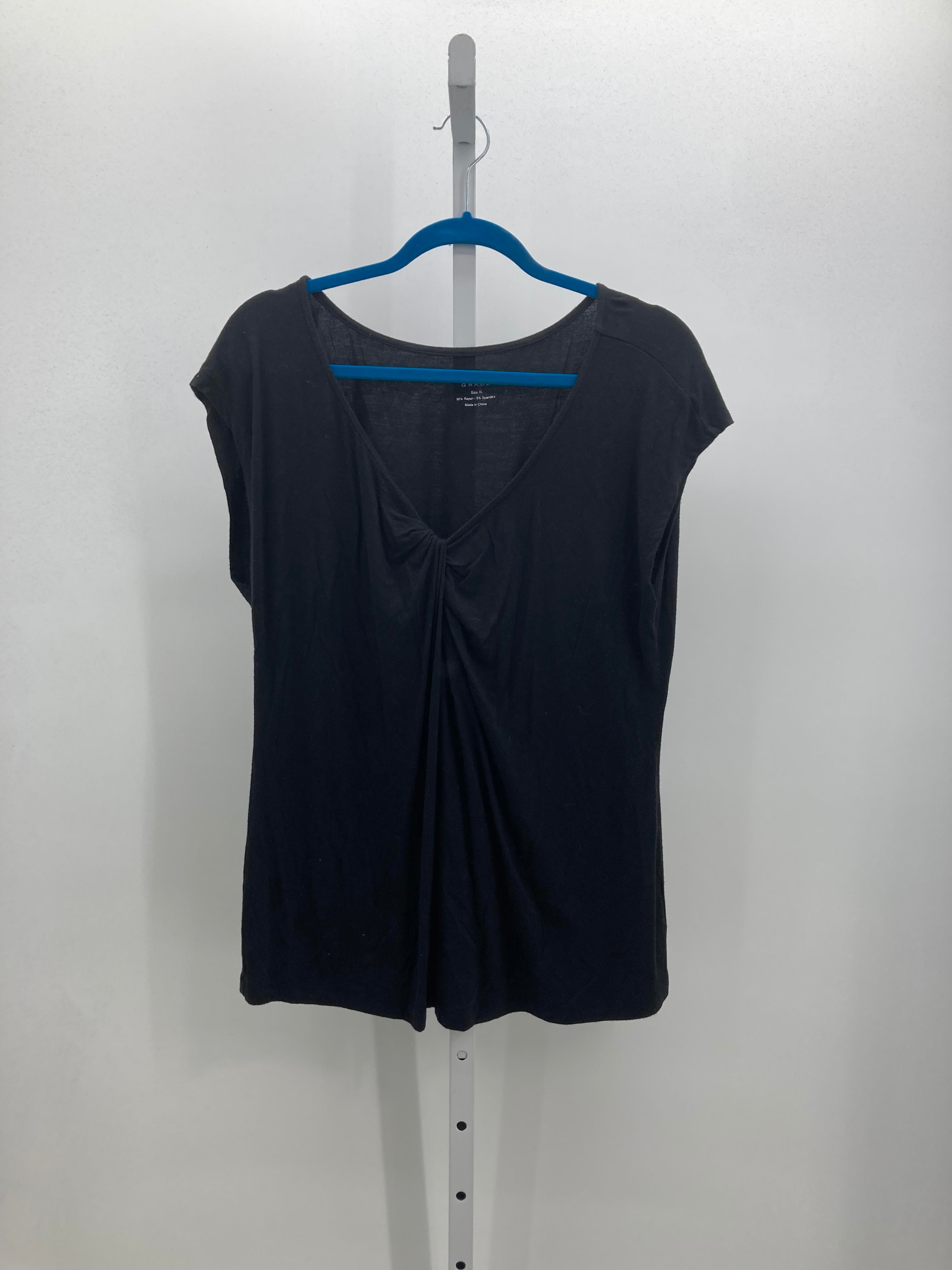 Size Extra Large Misses Short Sleeve Shirt