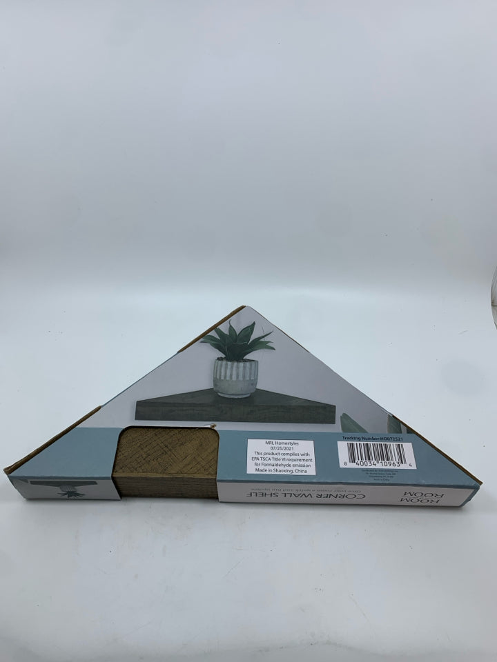 NIB CORNER WALL SHELF.