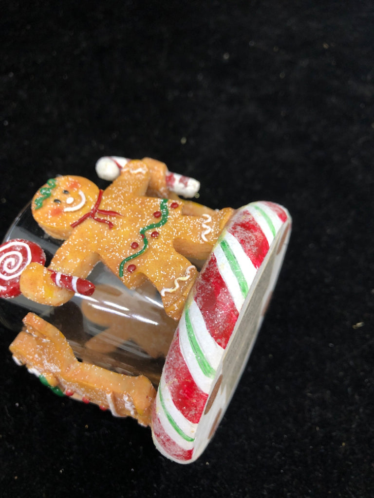 GINGERBREAD VOTIVE HOLDER.