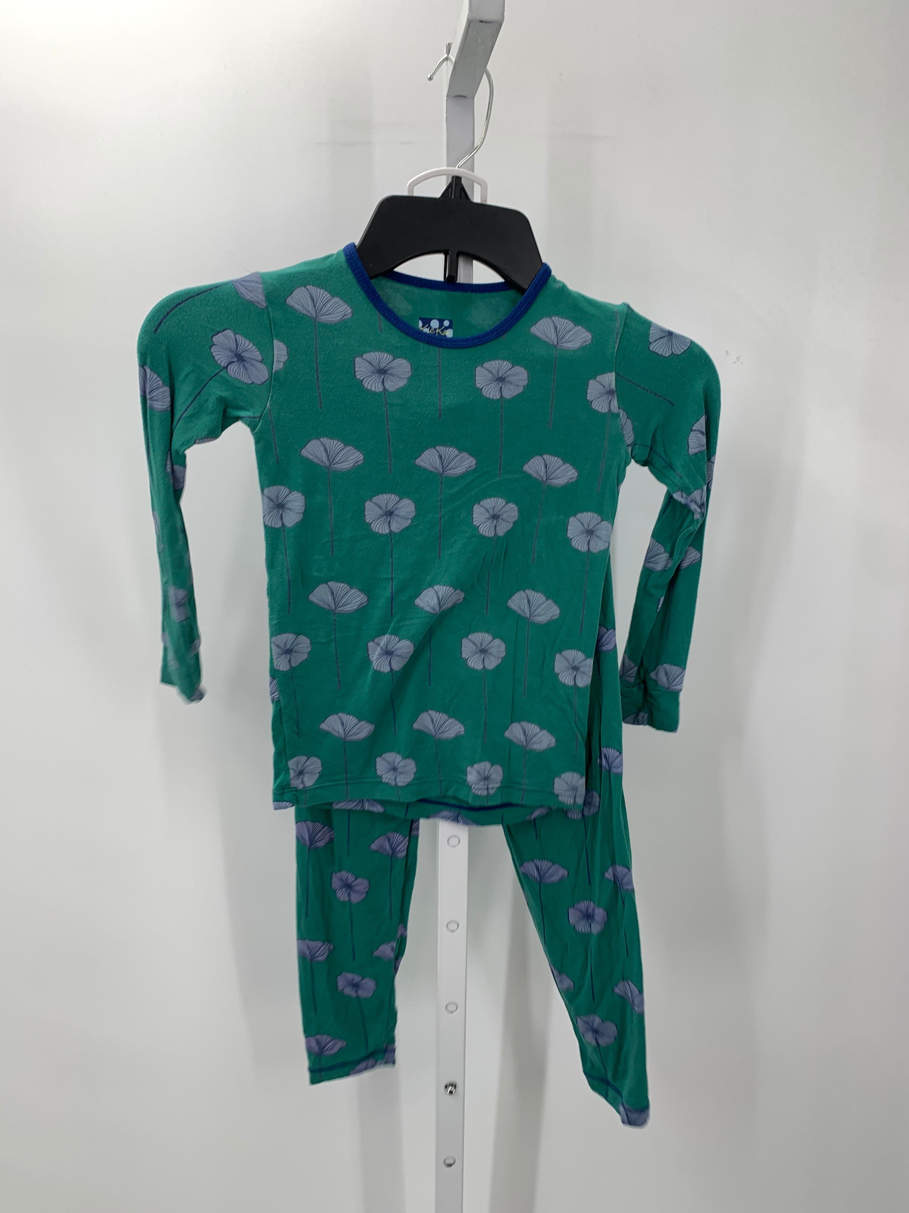 Size 6 Girls Pajamas