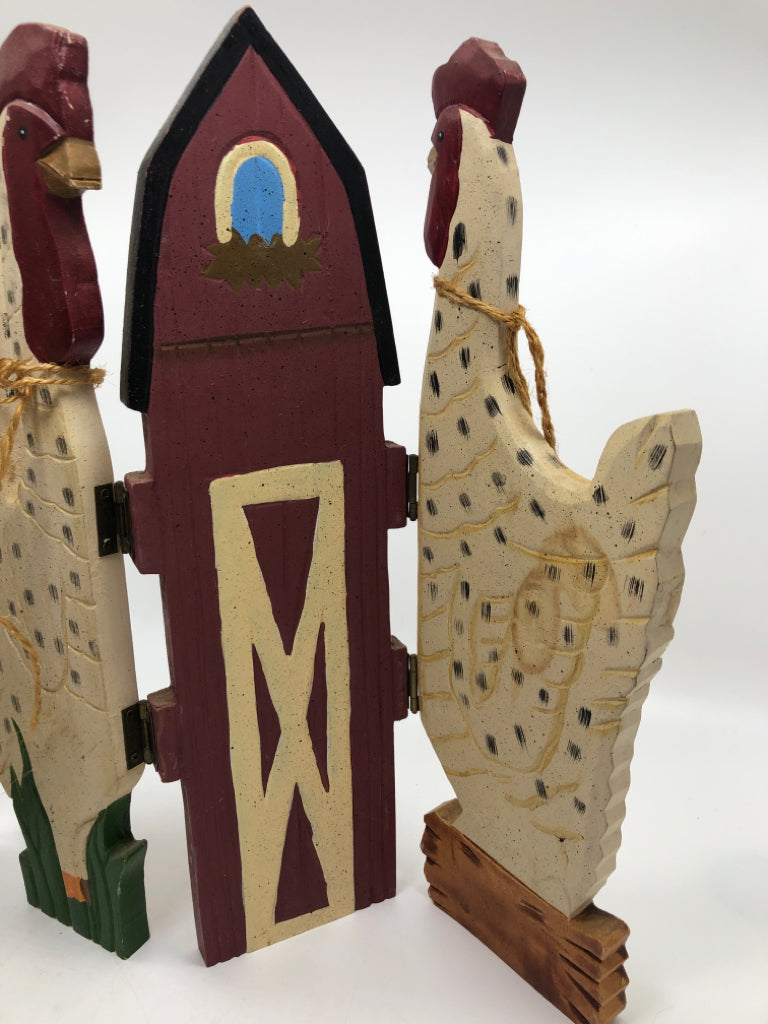 FOLDING WOODEN FARM/ROOSTER DECOR.