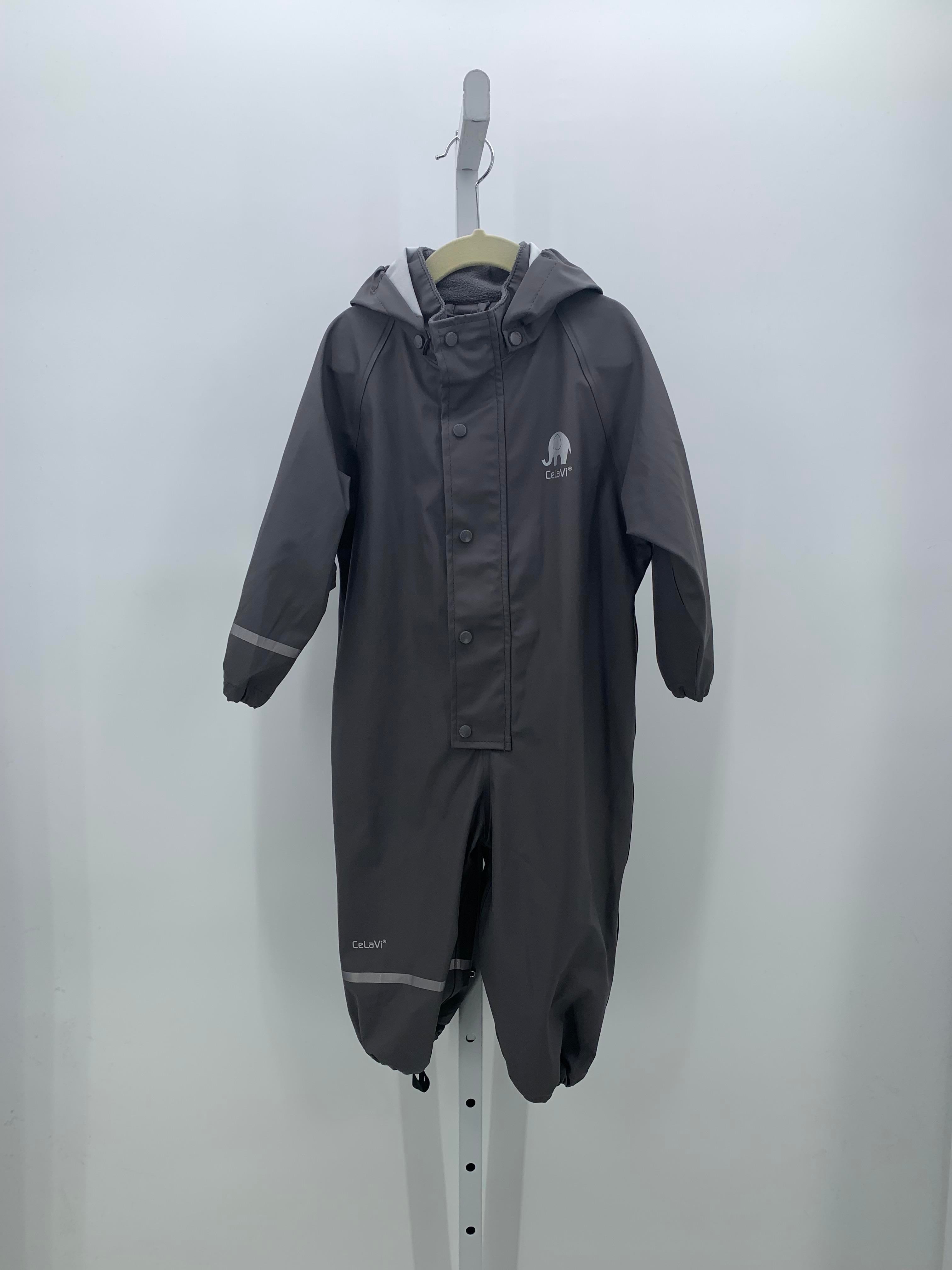 HOODED ZIP RAIN SUIT.