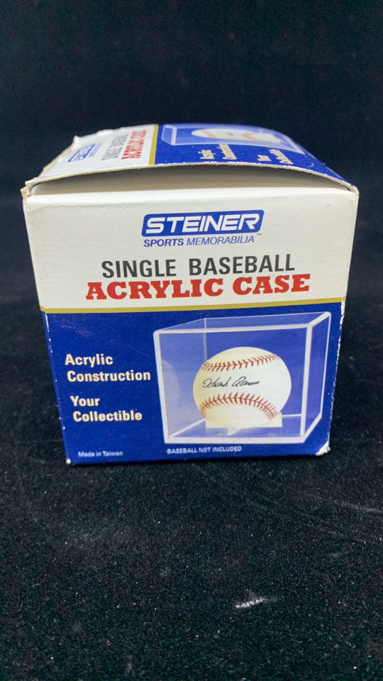 NIP ACRYLIC BASEBALL CASE STEINER.