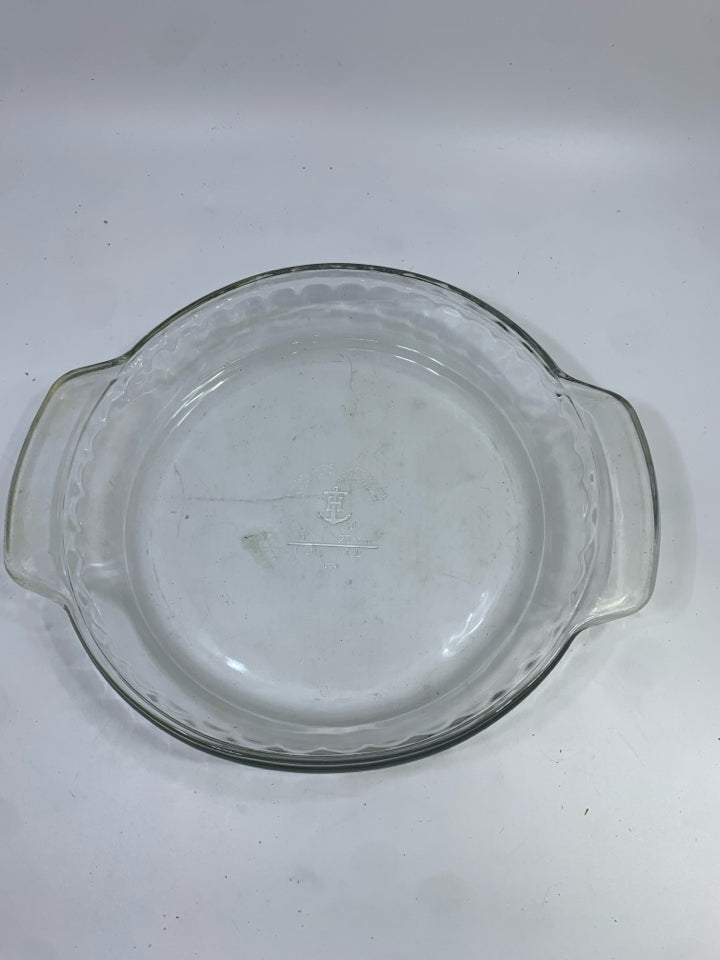 CLEAR PYREX PIE PLATE.