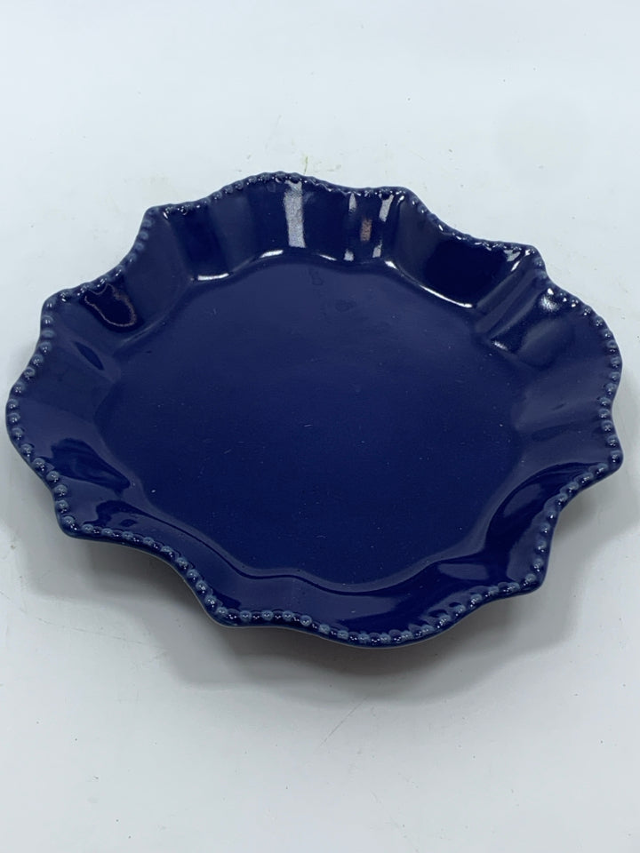 BLUE BEADED EDGE CERAMIC PLATE.