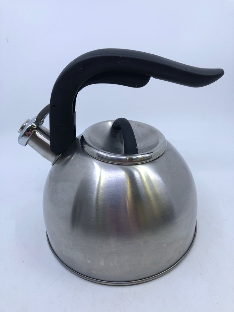 STAINLESS STEEL TEA KETTLE.