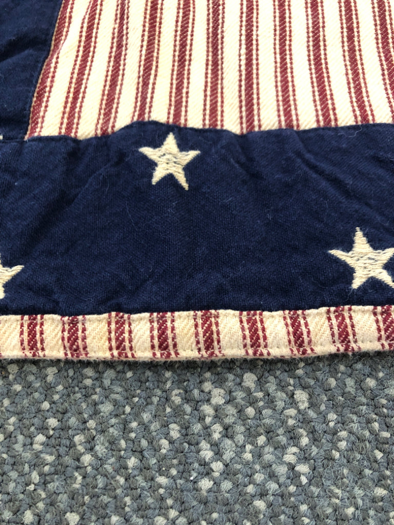 PRIMITIVE PARK DESIGNS AMERICAN FLAG TABLECLOTH.