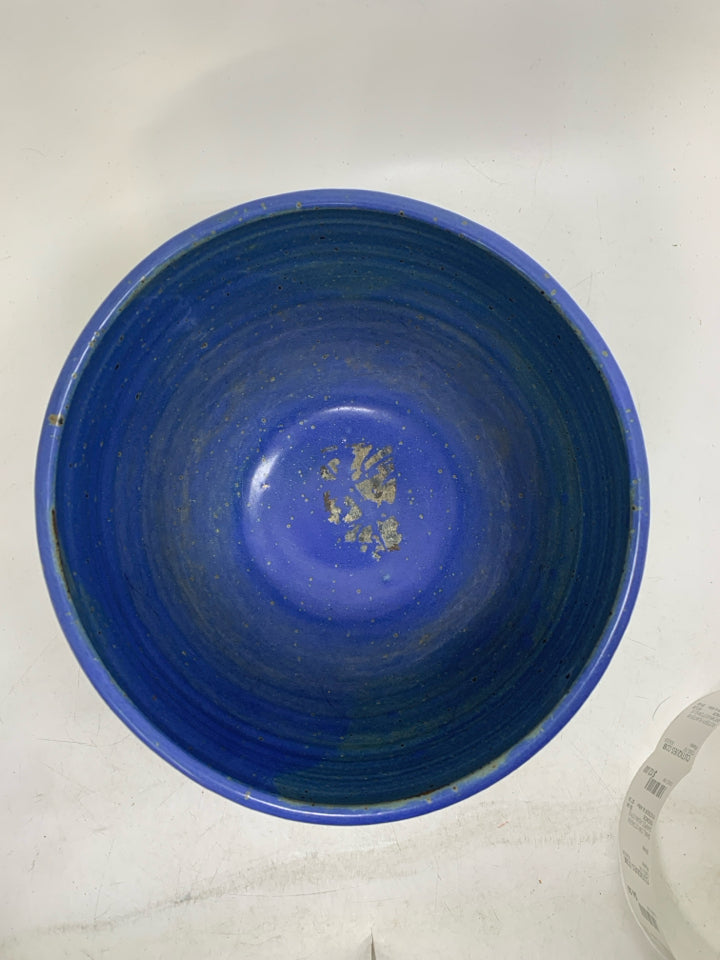 POTTERY PLANTER W/ BROWN BOTTOM BLUE CARVED TOP.