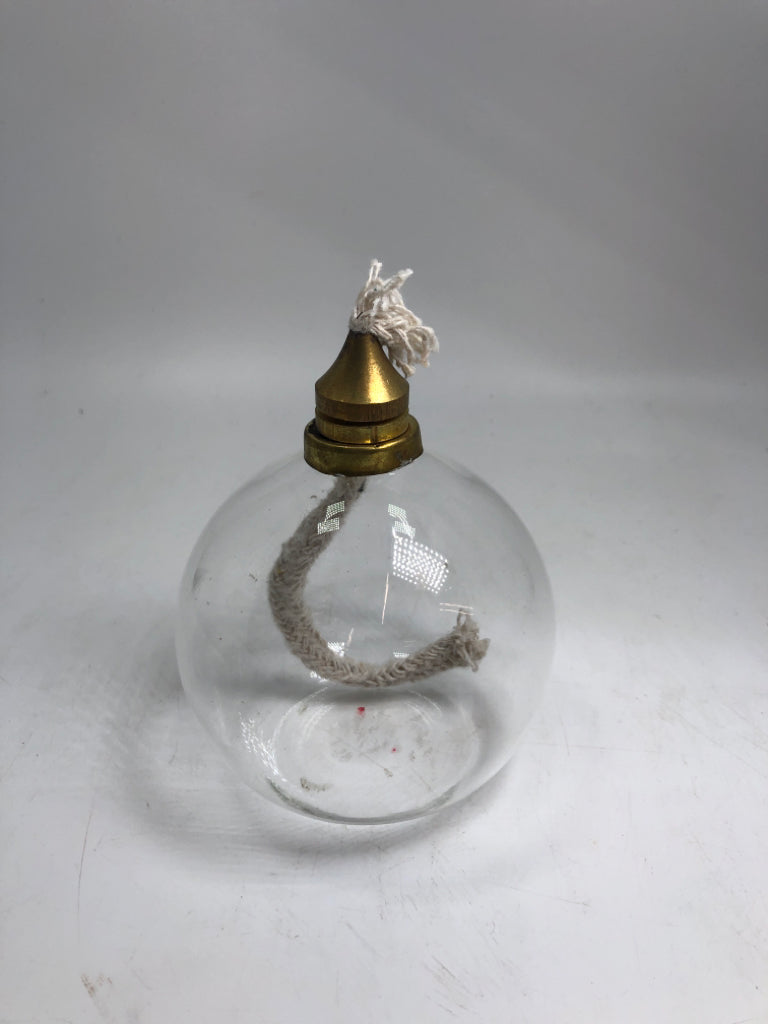 SMALL CLEAR GLASS OIL LANTERN BALL.