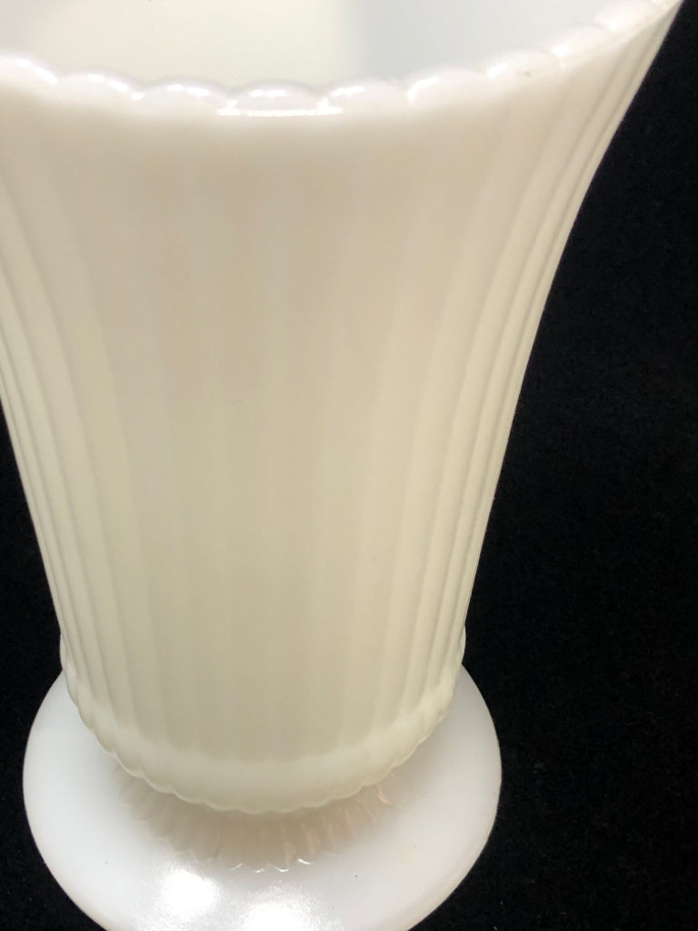 VTG MILK GLASS RIBBED VASE.